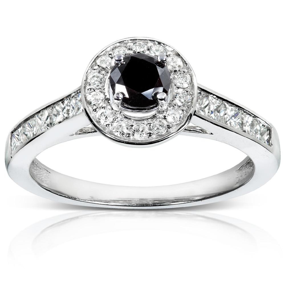 Round-Brilliant Black and White Diamond Engagement Ring 3/4 carat (ct.tw) in 14k White Gold