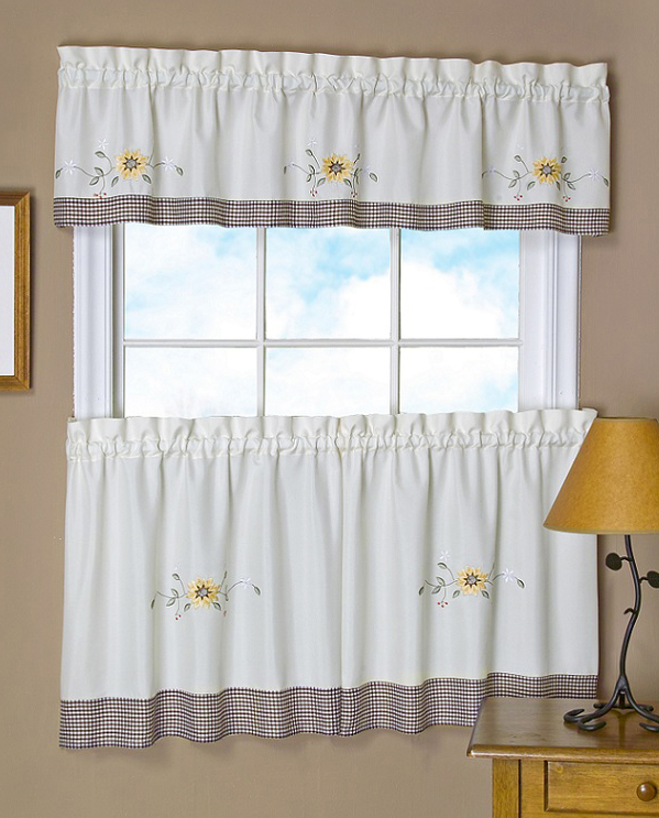 Embellished Tier and Valance Set - Amy