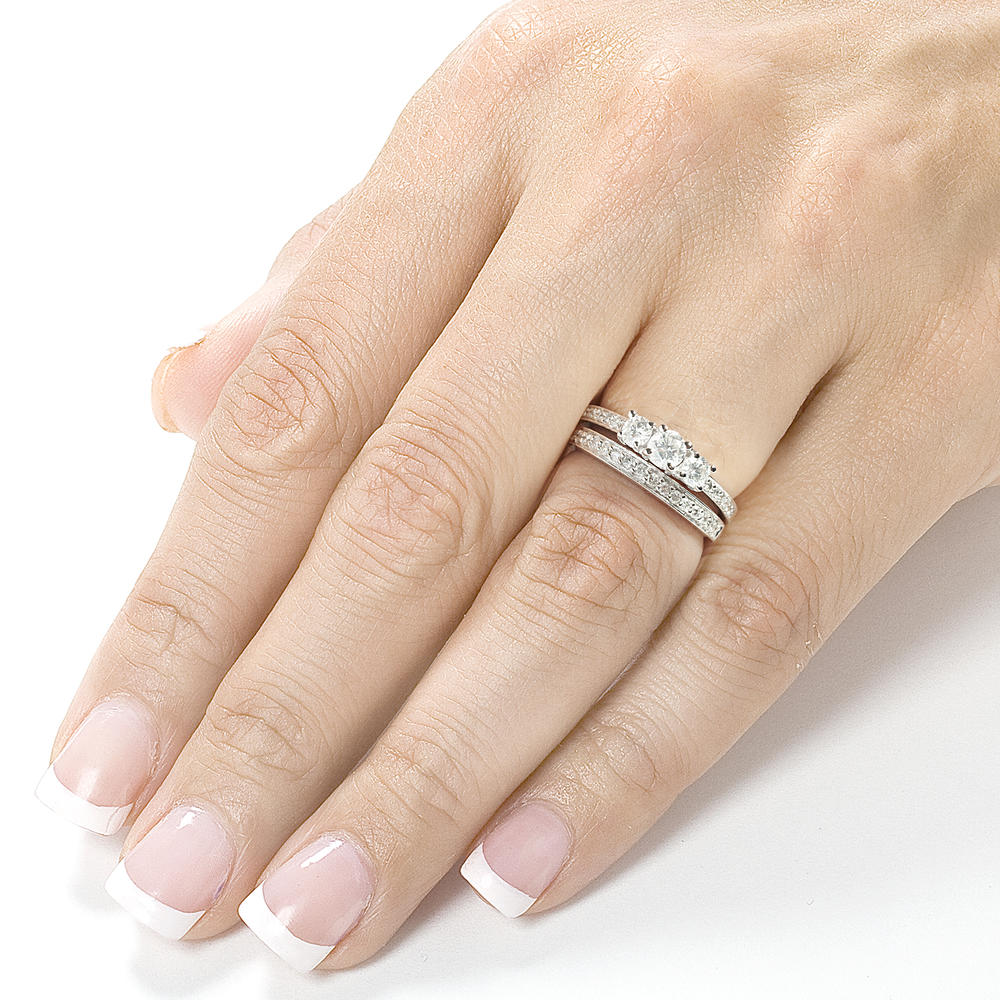 Three-Stone Diamond Engagement Ring and Wedding Band Set 3/4 carat (ct.tw) in 14k White Gold