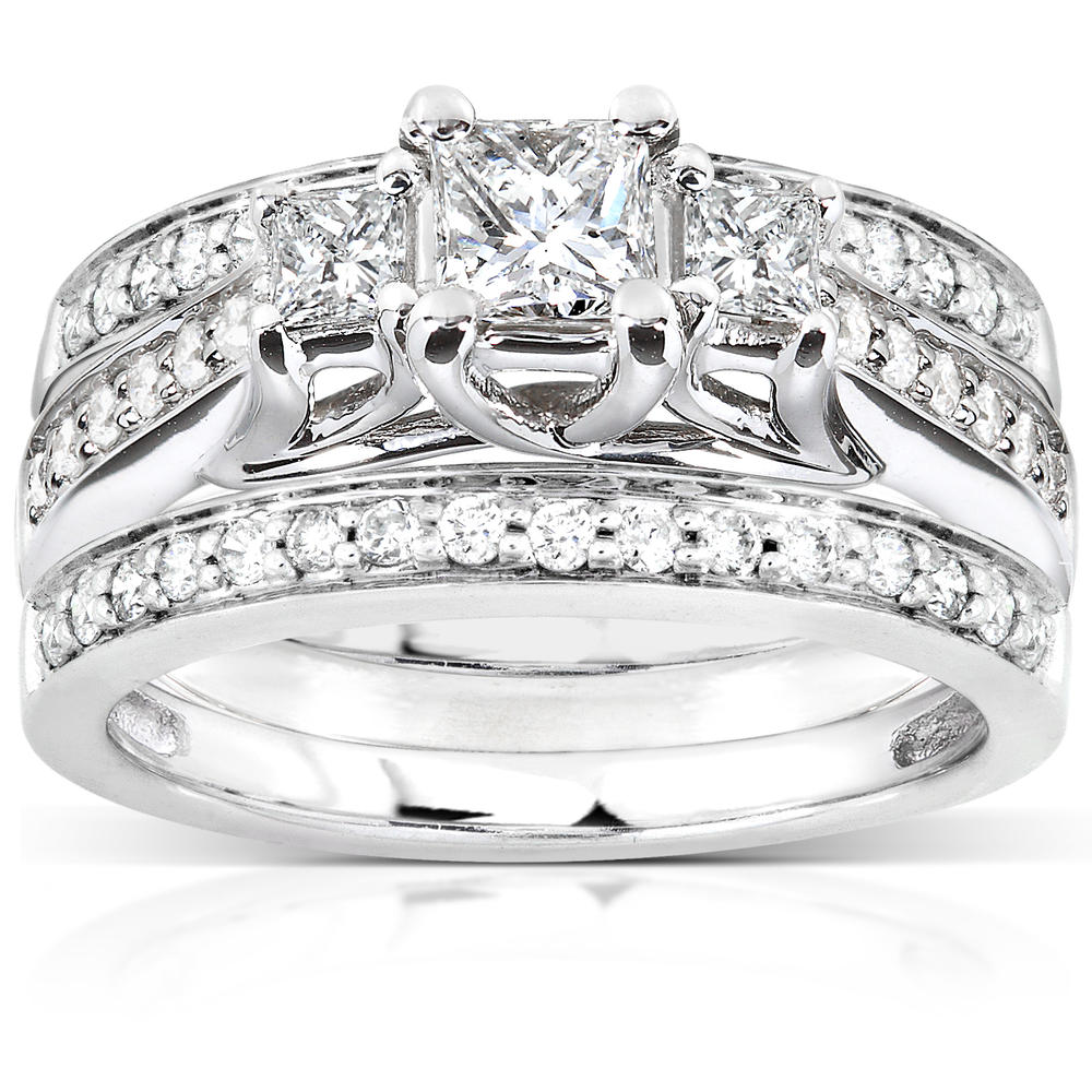 Three Stone Princess Diamond Bridal Set 7/8 carat (ct.tw) in 14k White Gold (3 Piece Set)