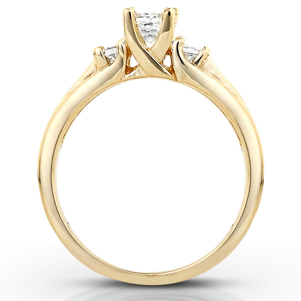 Three Stone Princess Diamond Bridal Set 3/4 carat (ct.tw) in 14k Yellow Gold