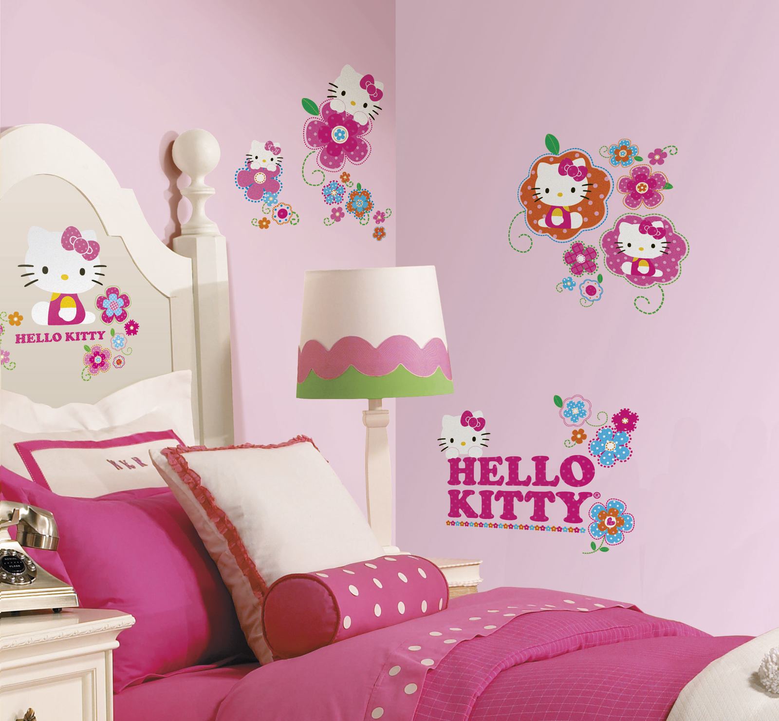RoomMates Hello Kitty - Floral Boutique Peel & Stick Wall Decals