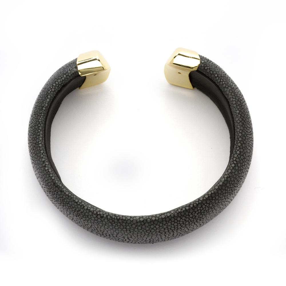 Black Stingray Cuff Bracelet in Yellow Gold Tone