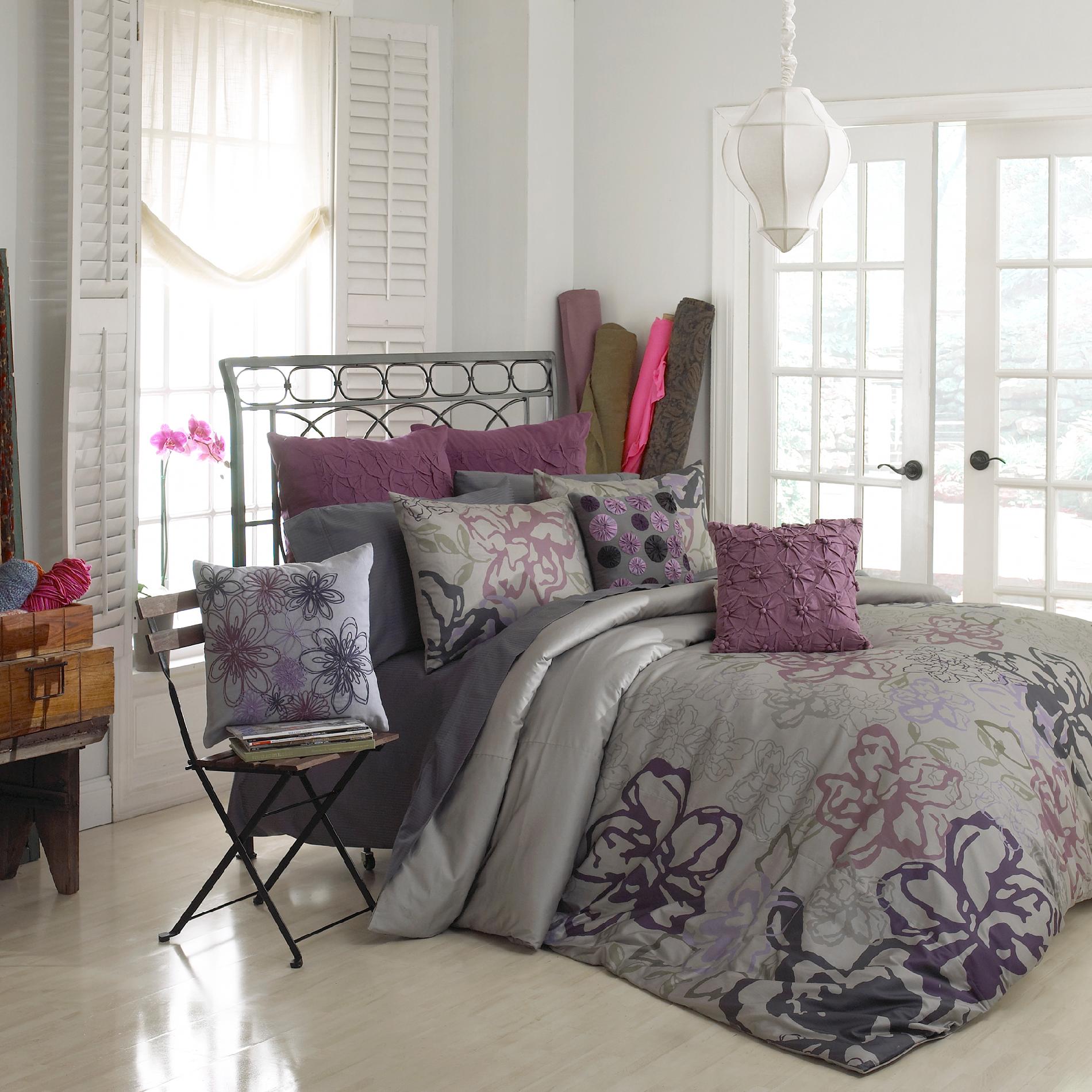 Anastasia Reversible Cotton King 3 Piece Comforter Set