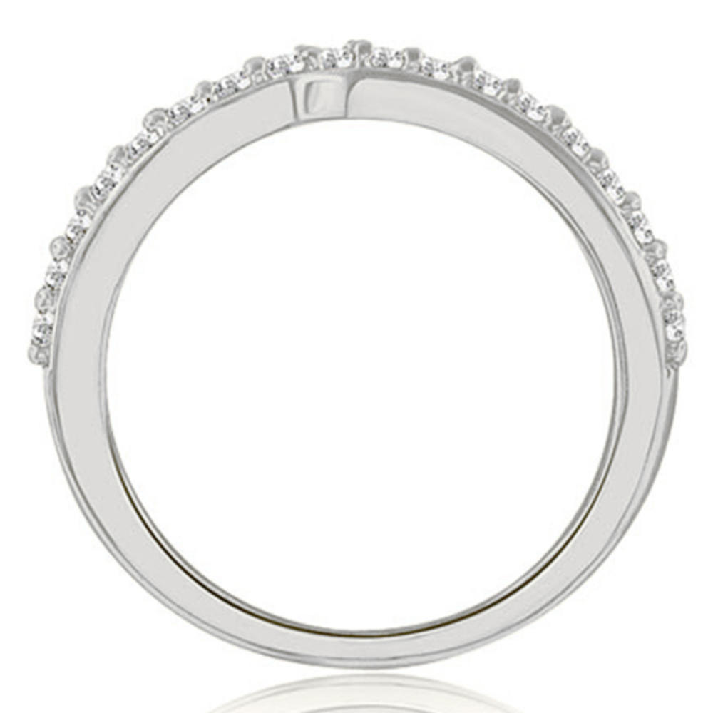 18K White Gold 0.20 cttw  Curved Round Cut Diamond Wedding Ring (I1, H-I)