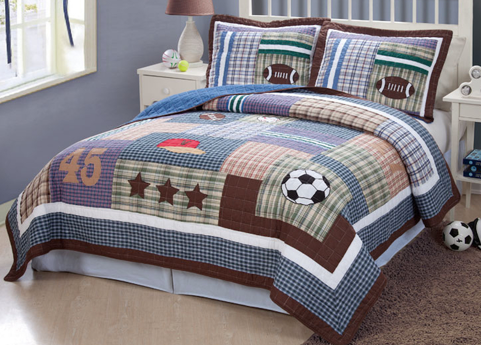Field Sports Twin Quilt with Pillow Sham