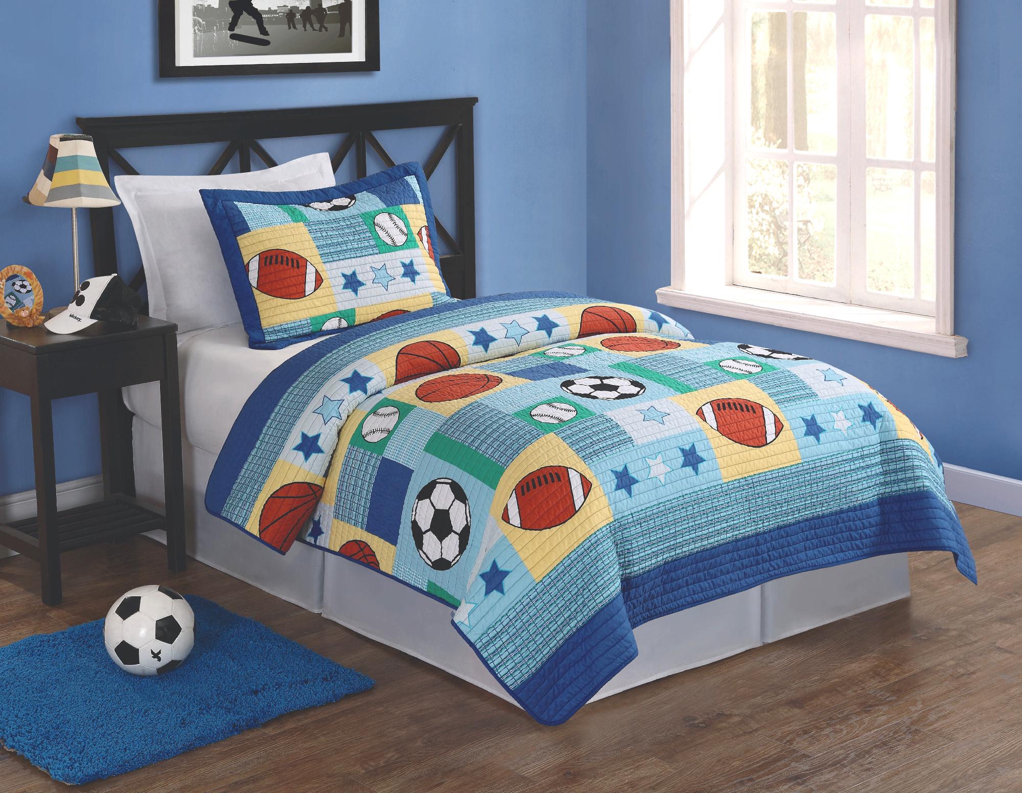Sports Twin Quilt with Sham