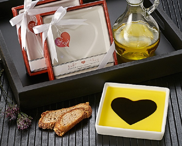 "Love Infused" Olive Oil and Balsamic Vinegar Dipping Plate [Pack of 12]