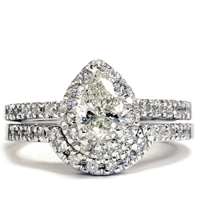 14 Kt White Gold 1.25 cttw Fancy Pear Shape Diamond Engagement