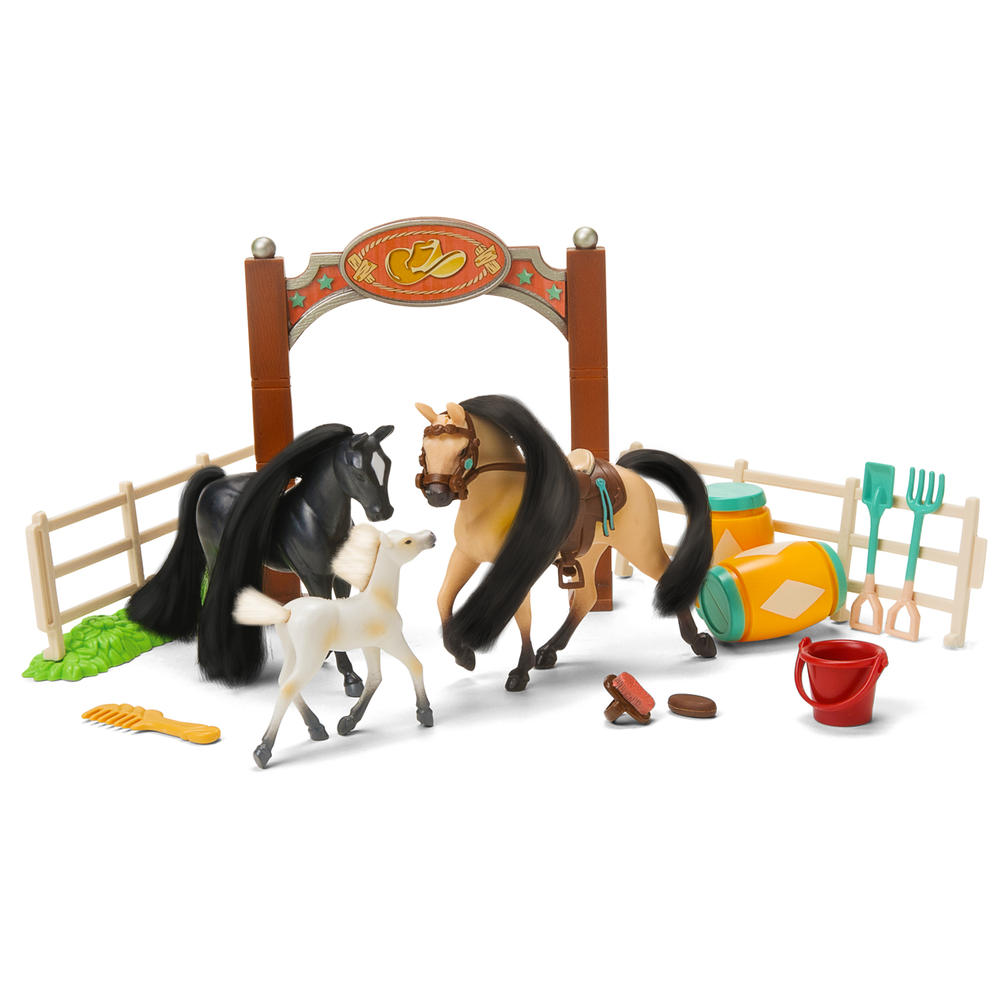 Black/Brown Family Champions Horse Set