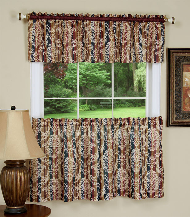Damask Tier Pair and Valance Set