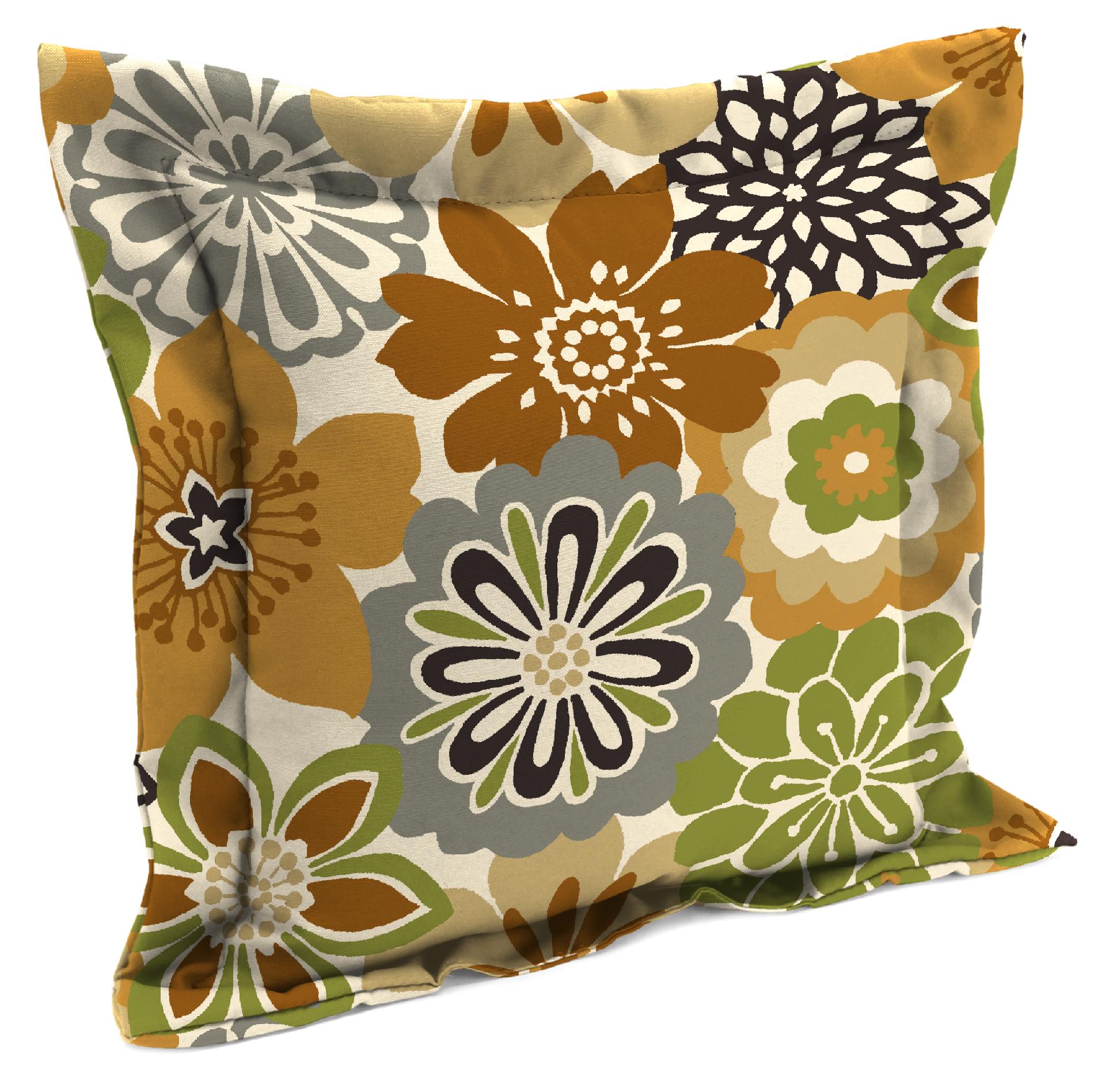 18" Flange Toss Pillow Cushion in Camilla Maple