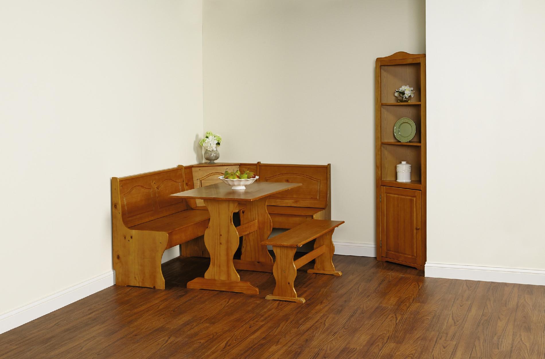 Breakfast nook table and chair set. fake builtin seating. booth ...