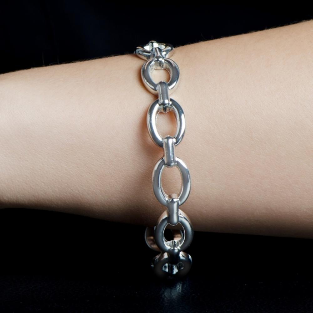Sydney's 70's Style Silver Chain Link Bangle Bracelet