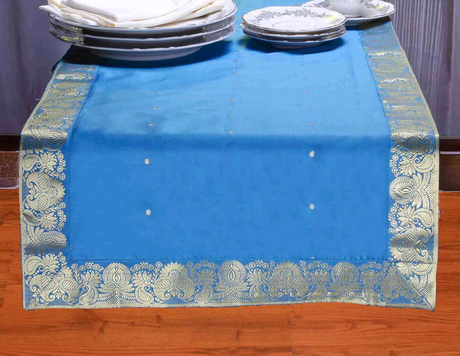 Indian Selections Turquoise - Hand Crafted Table Runner (India) Indian Selections Turquoise - Hand Crafted Table Runner (India)