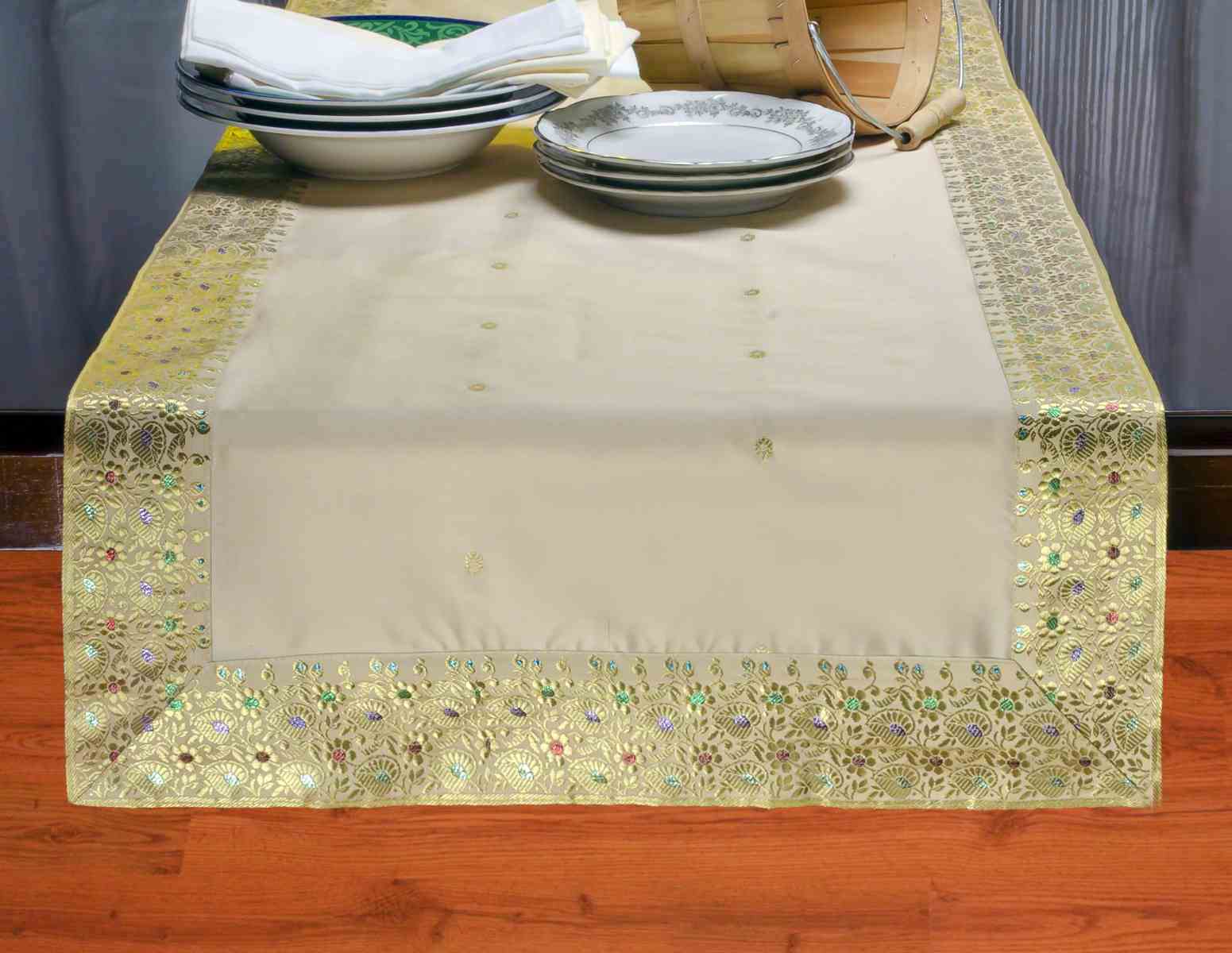 Indian Selections Gold - Hand Crafted Table Runner (India) Indian Selections Gold - Hand Crafted Table Runner (India)