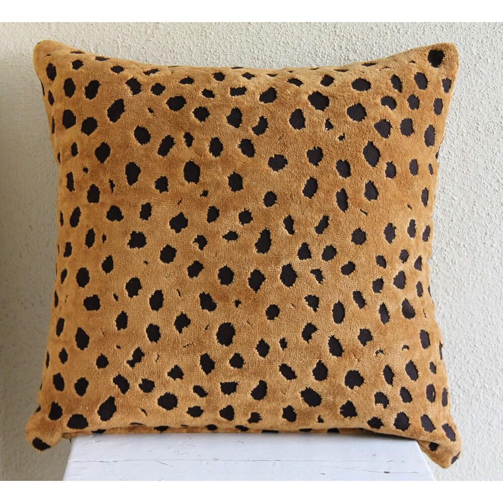 Beige Throw Pillows Cover For Couch, Velvet 16"x16" Leopard Design Pillows Cover - Wild Leopard Spots