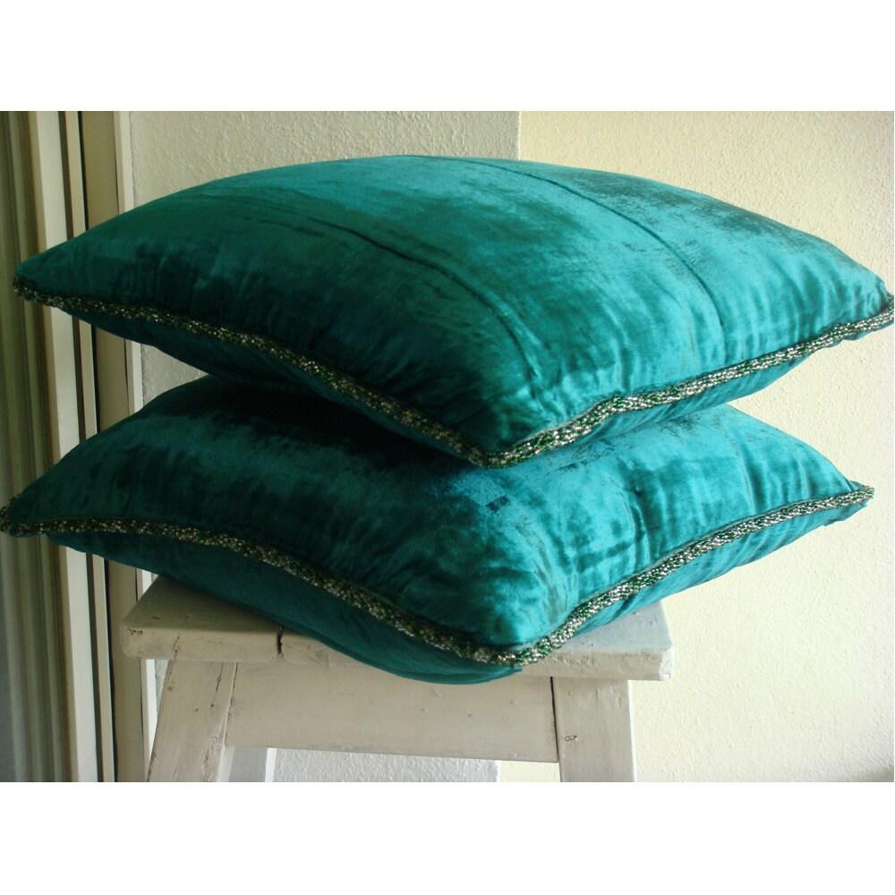 Royal Peacock Green Throw Pillows Cover, Velvet 22"x22" Solid Color Bead Cord Pillows Cover - Royal Peacock Green Shimmer