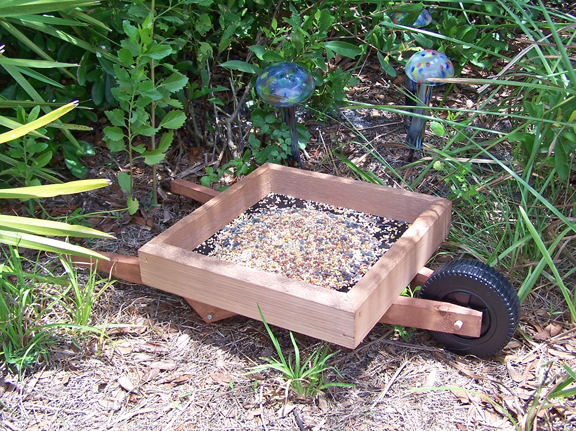 Looker Wheelbarrow Ground Feeder 25 w X 12 l X 6.5 h Tf05 Wheelbarrow