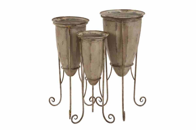 Benzara 52705 Metal Planter Set Of 3