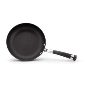 Circulon 8-in. Nonstick Contempo Skillet Black.