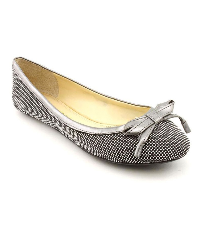 Enzo Angiolini Enzo Angiolini Womens Bertolino Studded Ballet Flats Enzo Angiolini Enzo Angiolini Womens Bertolino Studded Ballet Flats