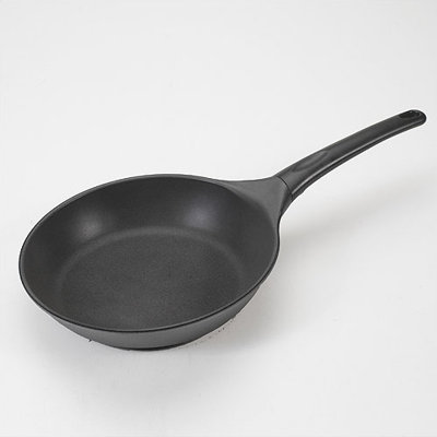 NORDICWARE Pro Cast Traditions 10.5 Skillet