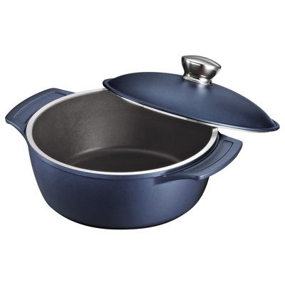 Tramontina Gourmet Tramontina Limited Editions LYON 3 Qt Covered Dutch Oven - Finish: Garnet