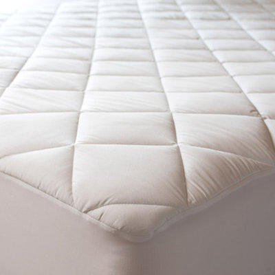 Sealy 300 Thread Count Egyptian Mattress Pad - Size: Twin Extra Long Sealy 300 Thread Count Egyptian Mattress Pad - Size: Twin Extra Long