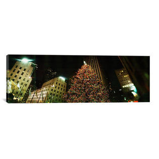 iCanvasART Christmas Tree Lit up at Night, Rockefeller Center, Manhattan, New York City Photographic Print on Canvas in clr -Size:12 iCanvasART Christmas Tree Lit up at Night, Rockefeller Center, Manhattan, New York City Photographic Print on Canvas in clr -Size:12