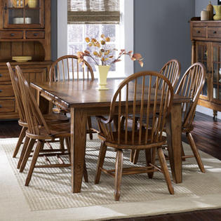 Liberty Furniture Treasures Formal Dining Set (9 Pieces) - Finish: Black Liberty Furniture Treasures Formal Dining Set (9 Pieces) - Finish: Black