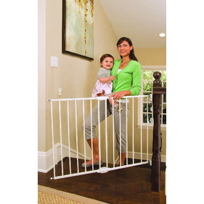 Munchkin The Extender Extending Metal Gate at Sears.com