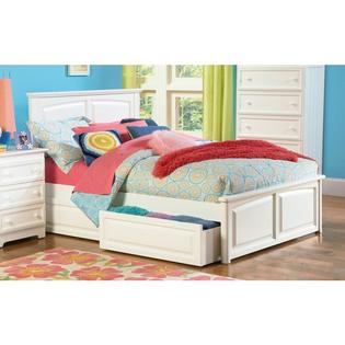 Atlantic Monterey Bed w /Raised Panel Footboard, Color White, Size Queen - Atlantic Furniture - AP8644002 Atlantic Monterey Bed w /Raised Panel Footboard, Color White, Size Queen - Atlantic Furniture - AP8644002