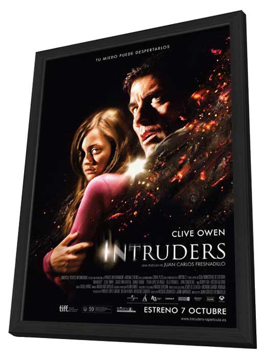 Pop Culture Graphics Intruders Poster Movie Spanish in a Deluxe Black Wood Frame 11 x 17 Inches - 28cm x 44cm Clive Owen Carice van Houten at Sears.com