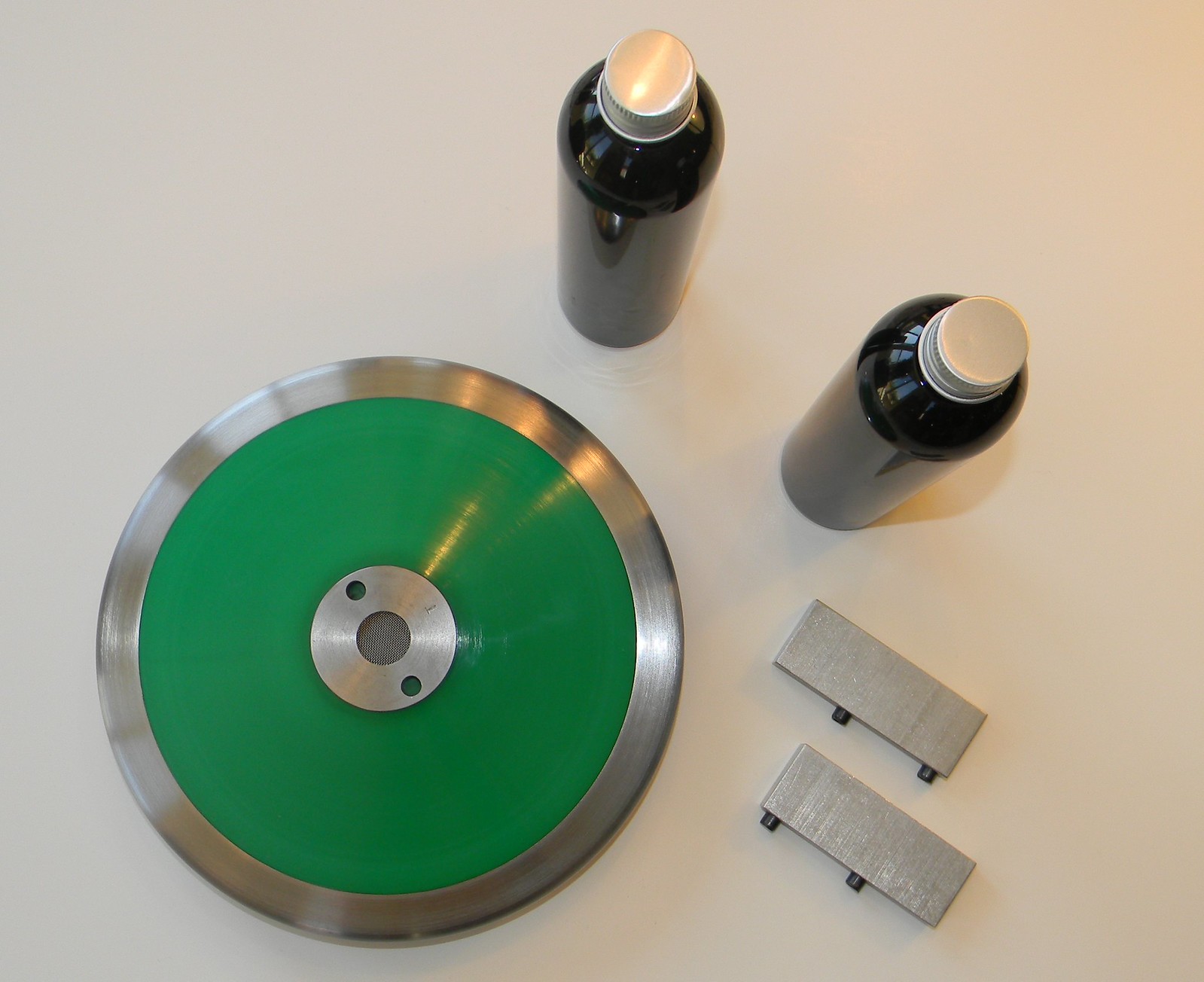 JoJo Throw 1.0kg Discus with Surface Marker (Green) at Sears.com