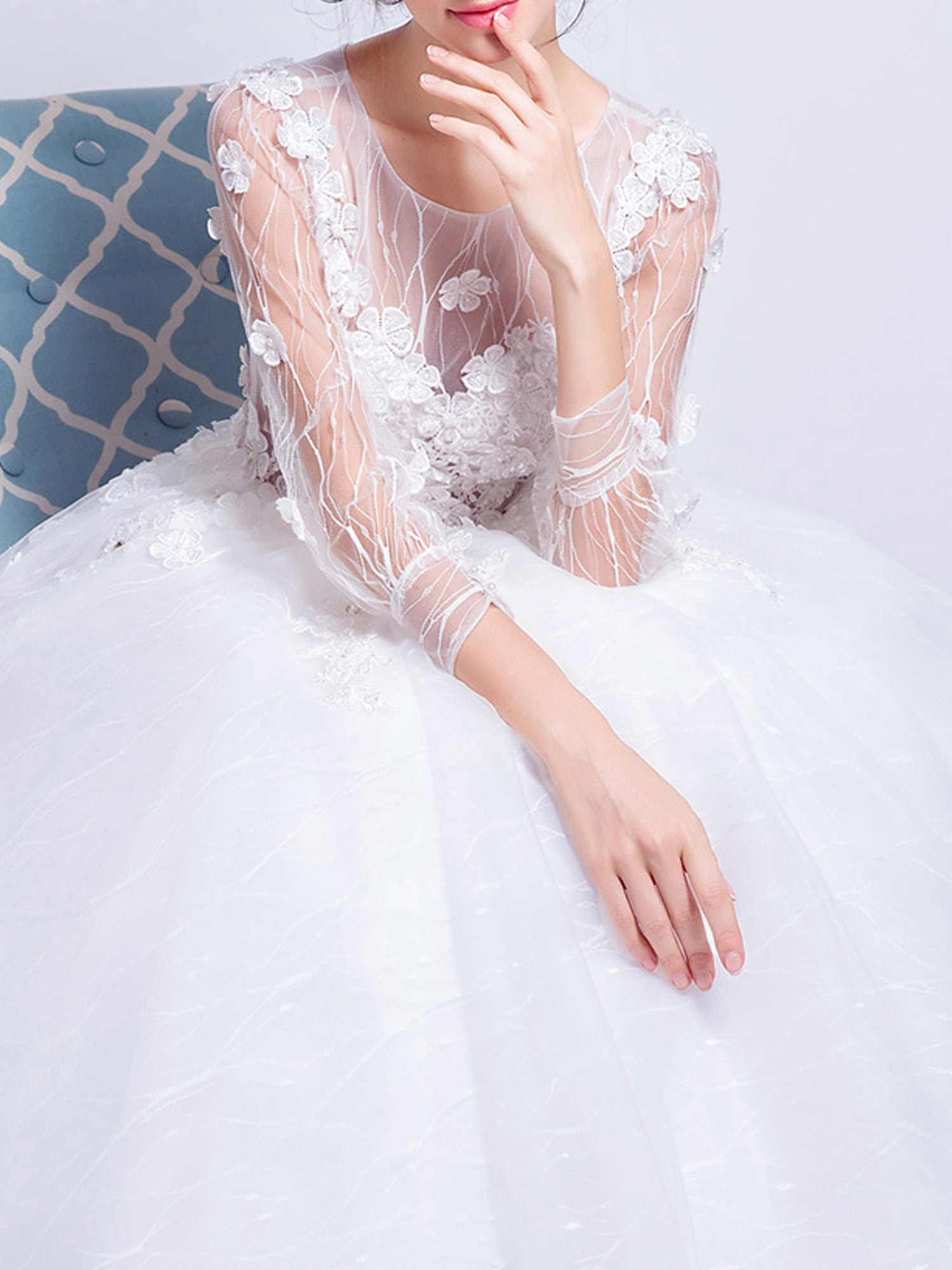 beautiful lace dresses to wear to a wedding