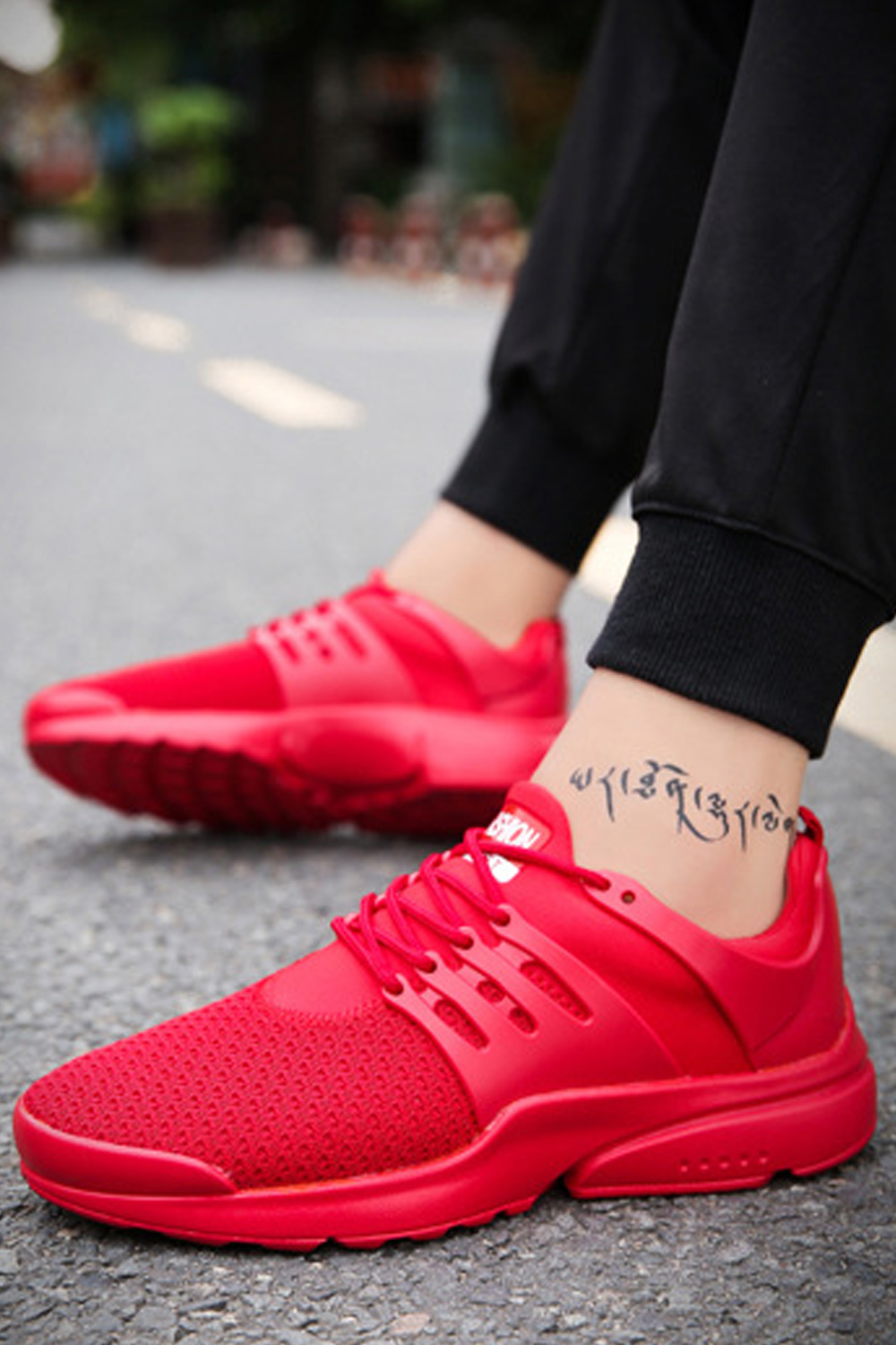 rubber tennis shoes