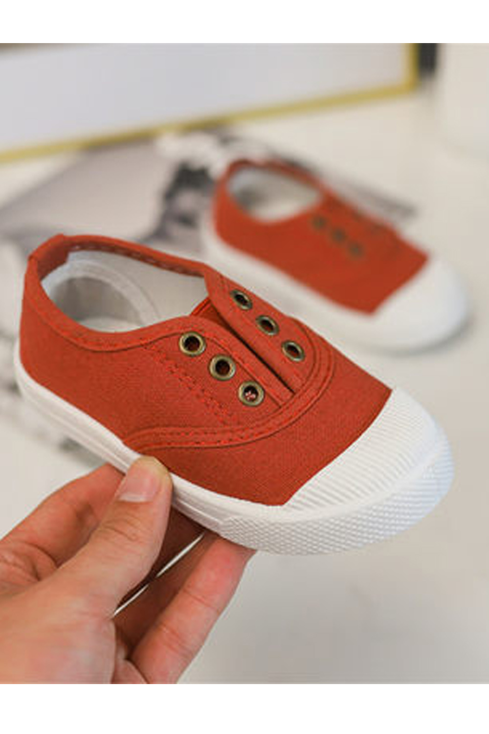 different colours shoes