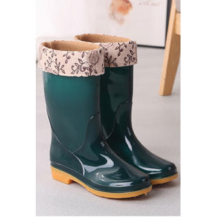 Colored rain outlet boots