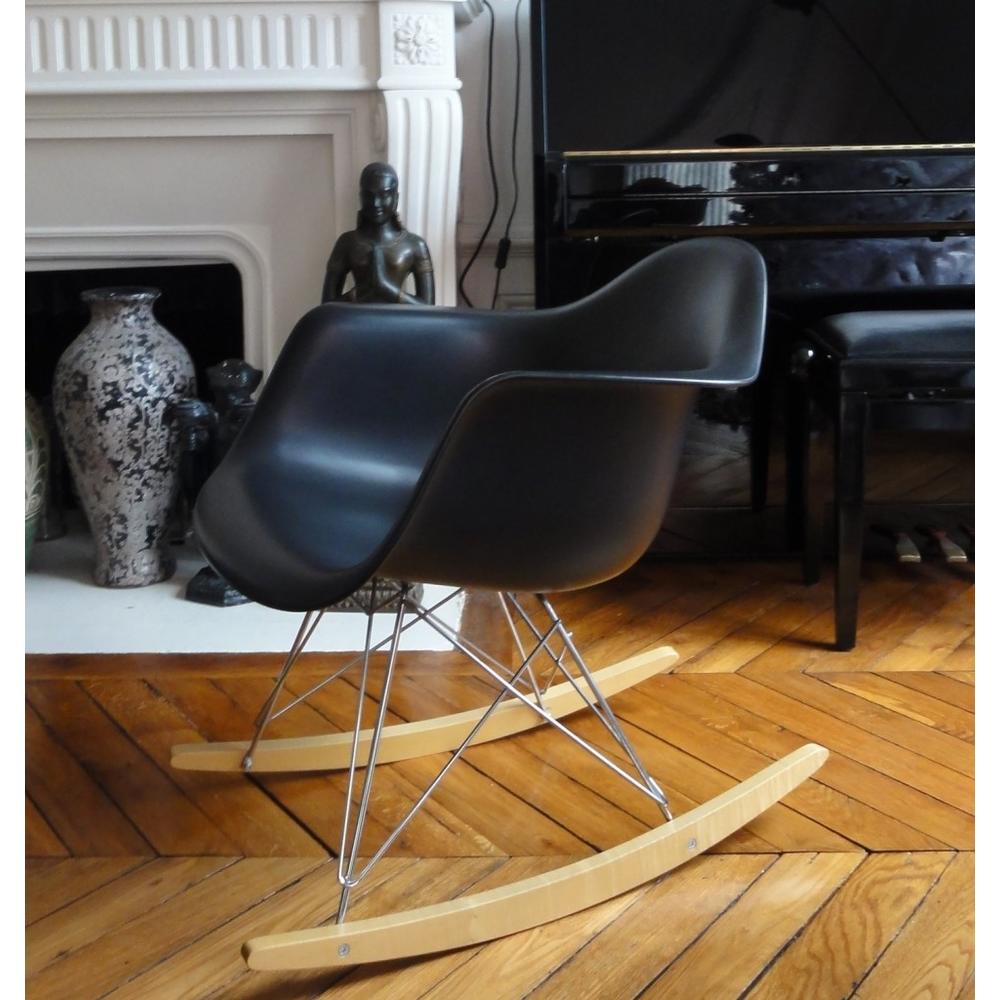 Homelala Black - Eames Style Molded Modern Plastic Armchair - Rocker Chrome Steel Eiffel Base - Ash Wood Rockers - Mid Century