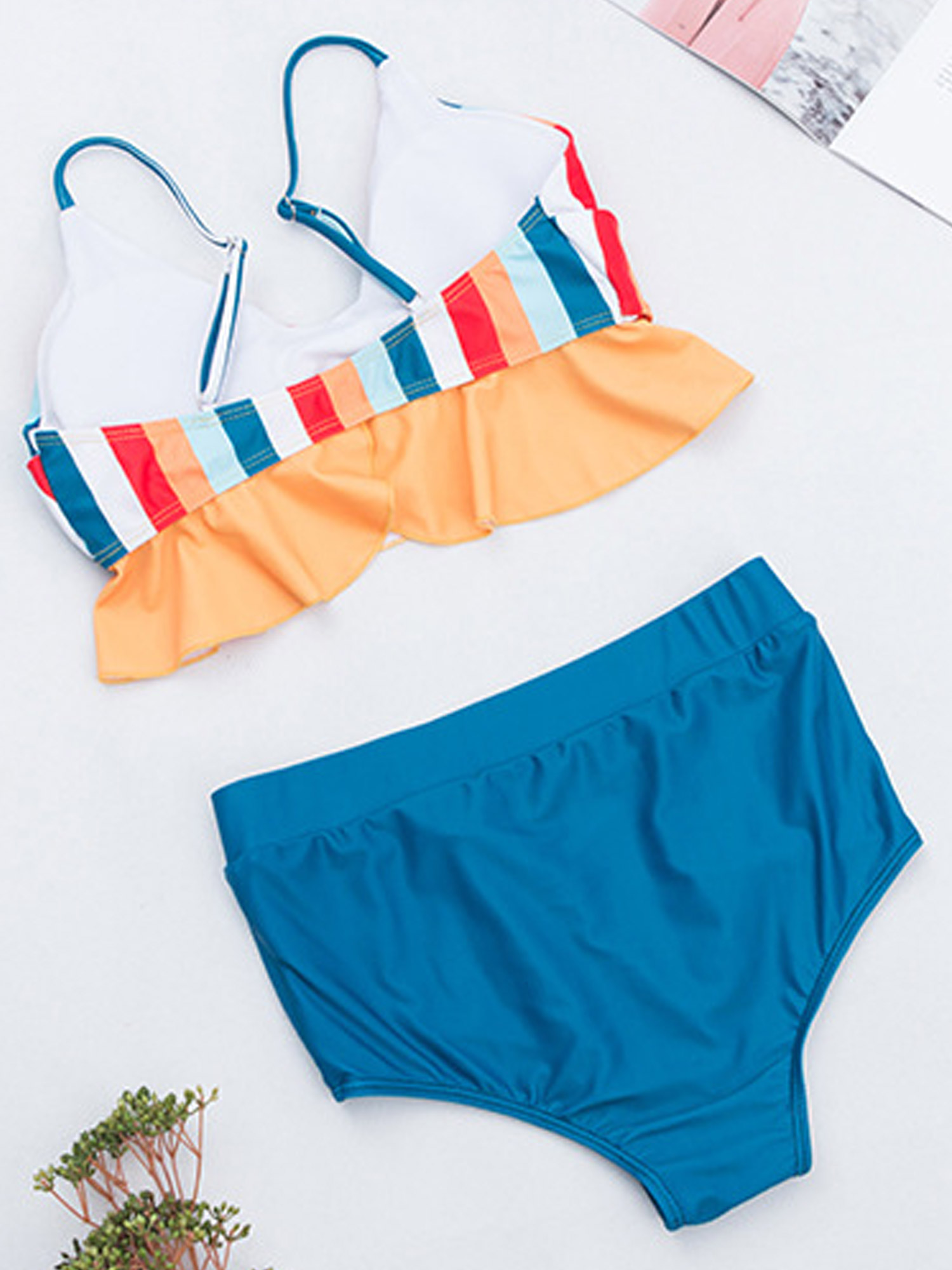 Zara Beez Women Printed Strapless Top Swimwear Set