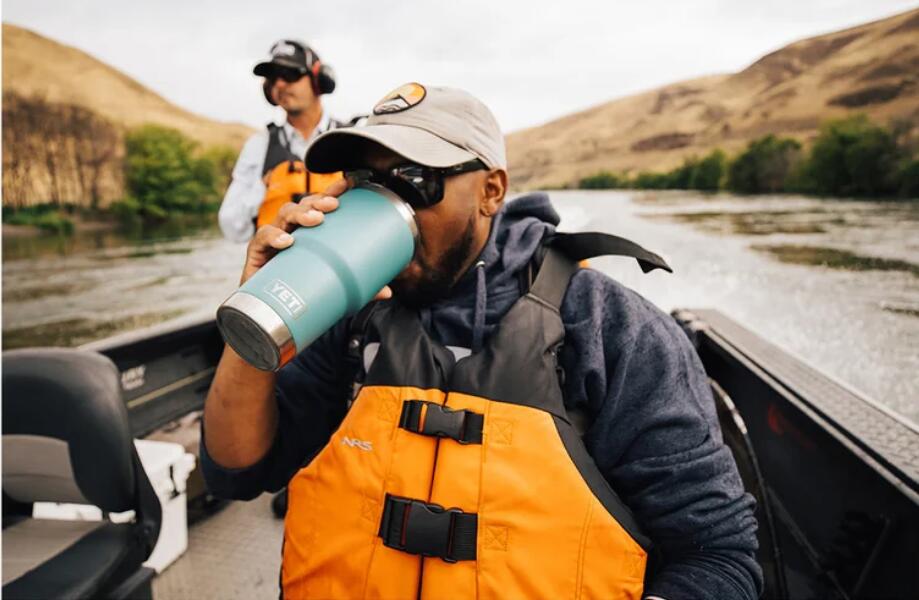rambler 30 oz tumbler with magslider lid