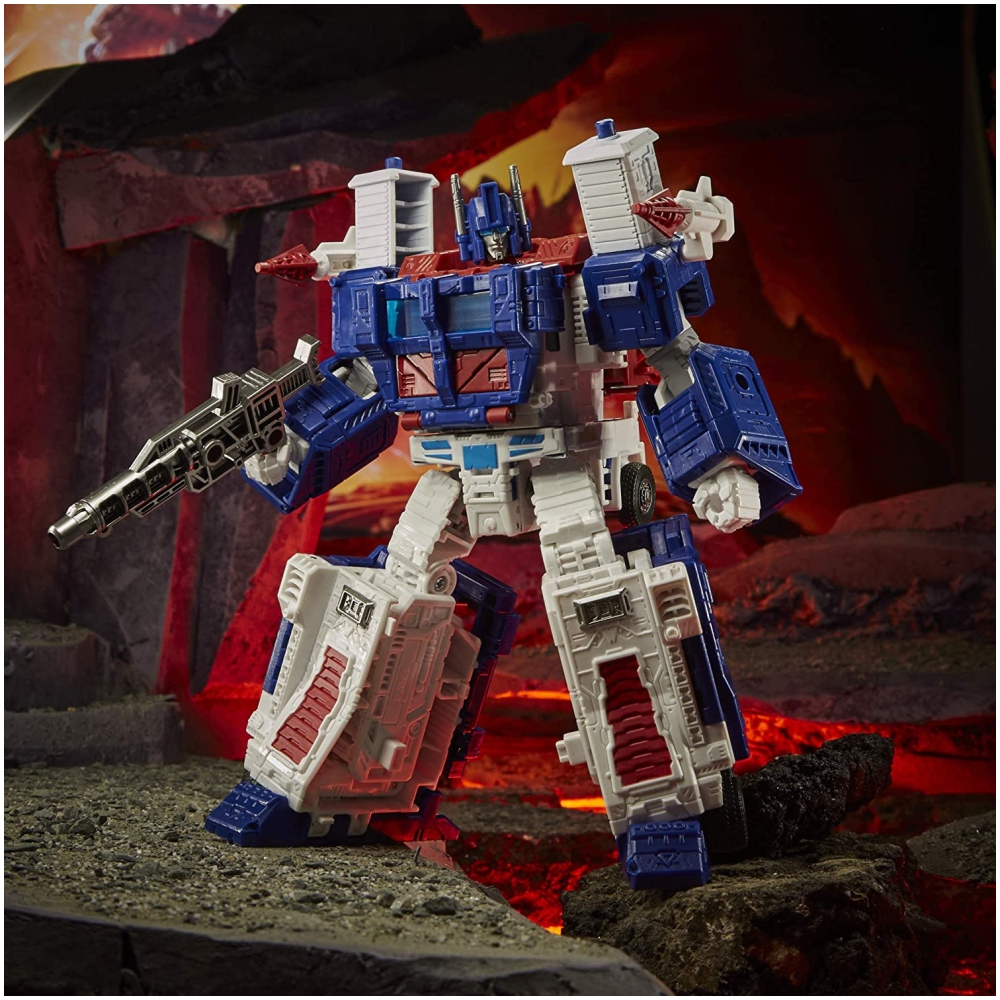 Hasbro Transformers Generations Kingdom: War for Cybertron Trilogy Ultra Magnus Leader Action Figure