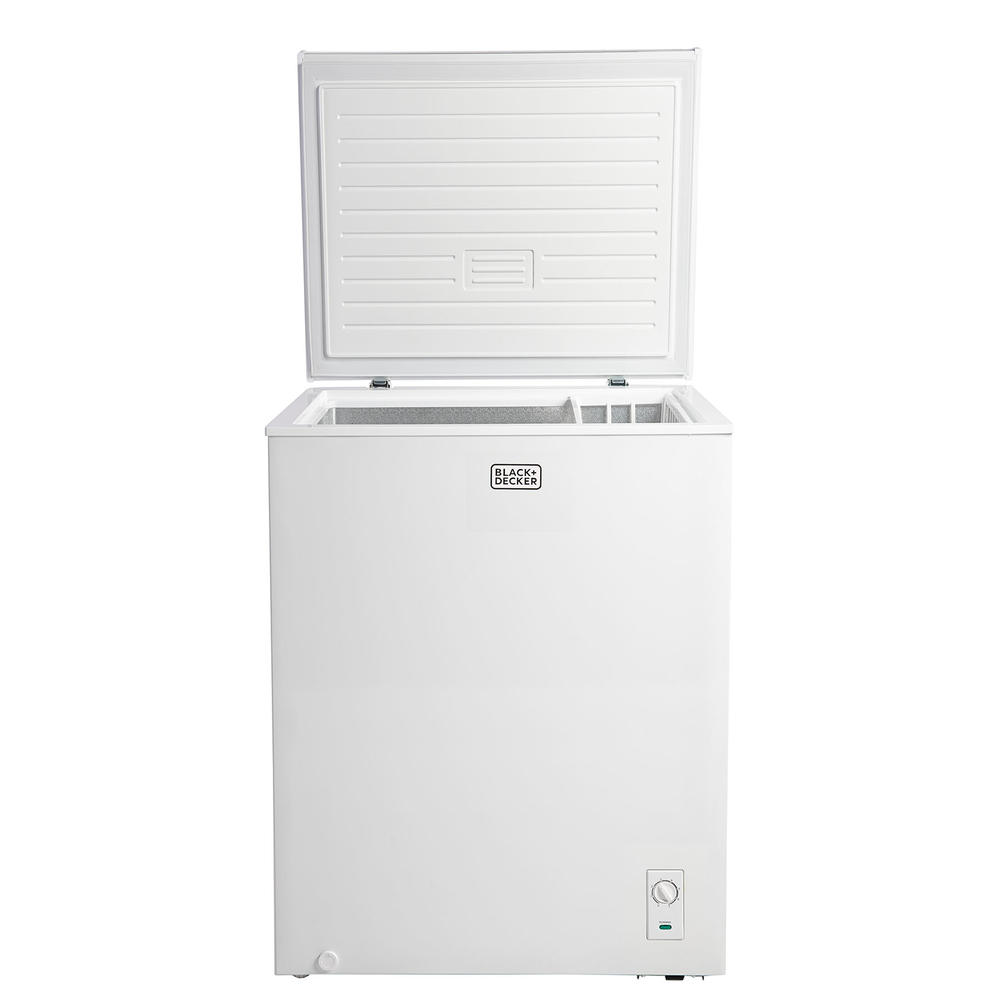 BLACK+DECKER 5.0 Cu. Ft. Chest Freezer,White