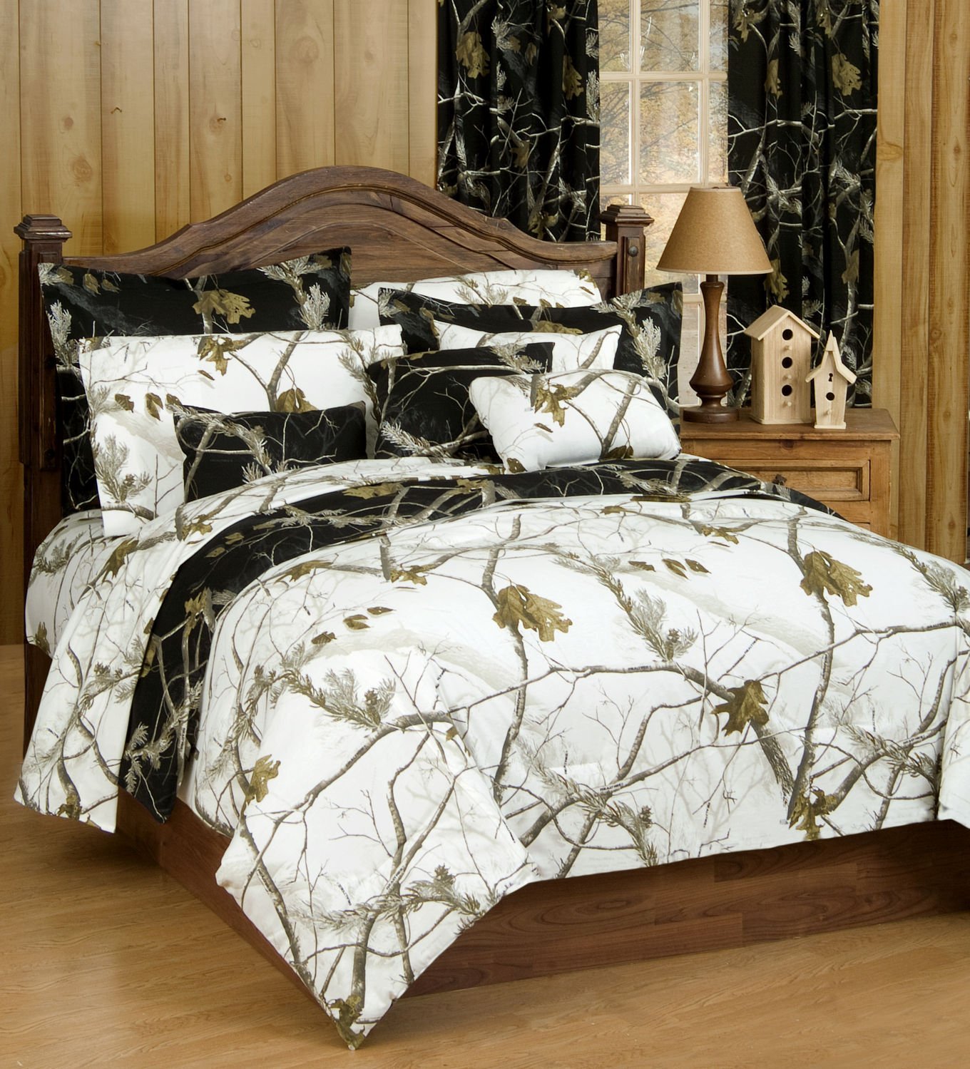Realtree Ap Black Camo 7 Pc Queen Reversible Comforter Set And Ap