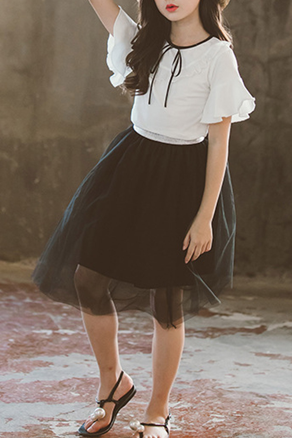 sleeveless suit design