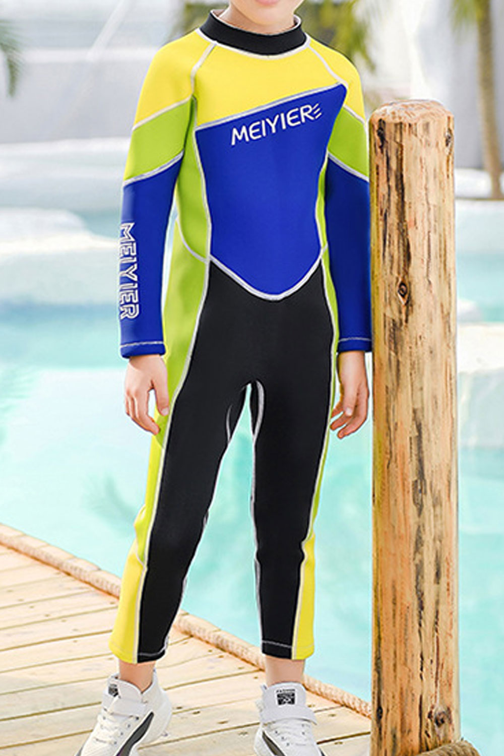 Zarabeez Kids Boys One Piece Comfortable Long Sleeve Swimsuit