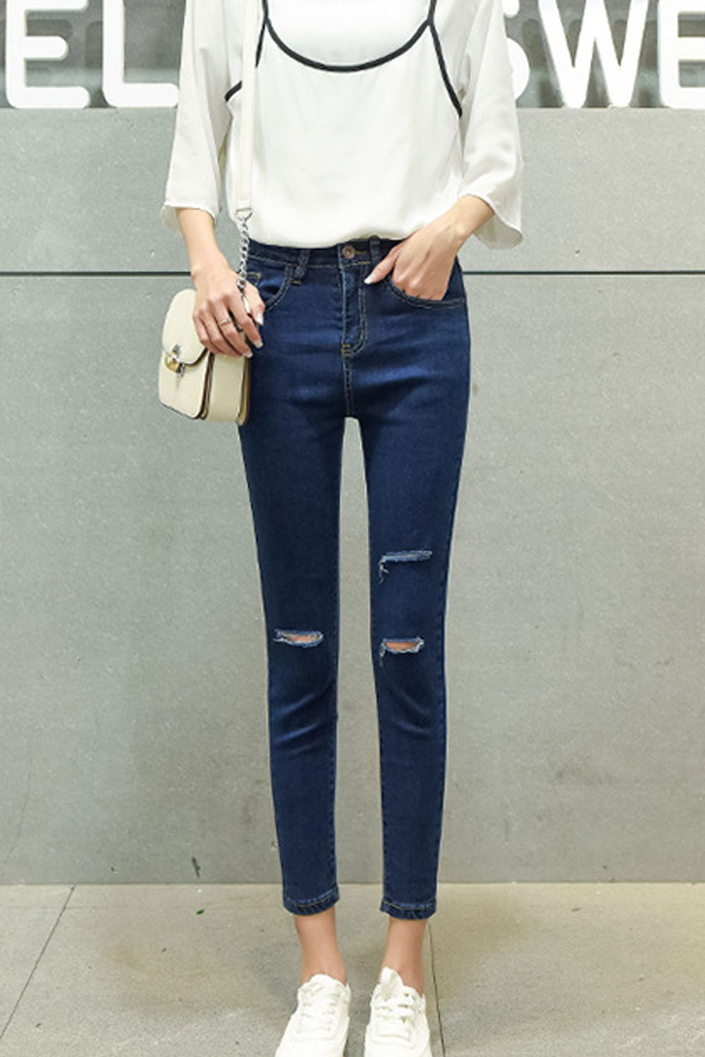 ladies cut off jeans