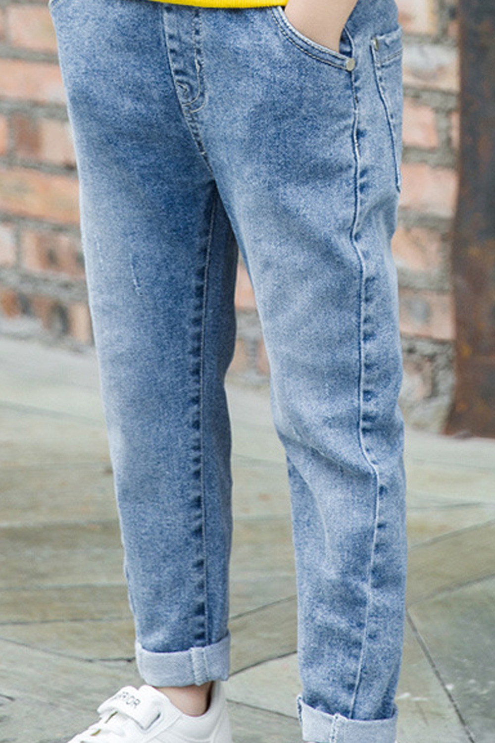 elastic waist straight leg jeans