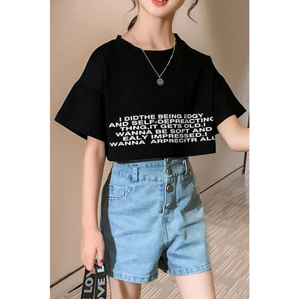 aesthetic shorts outfit